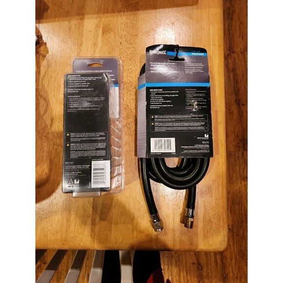 Bernzomatic Two stage propane appliance regulator & 10' hose set - Picture 2 of 10